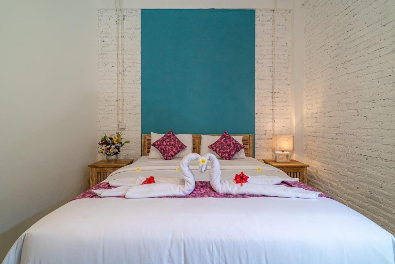 EUFORIA Guest House Canggu Extérieur photo